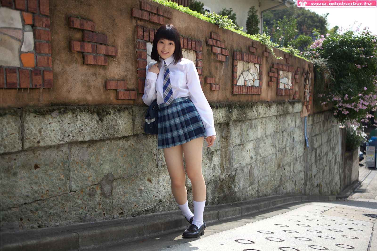 三崎鈴 (1) 现役女子高生 SpecialGallery[Minisuka.tv]